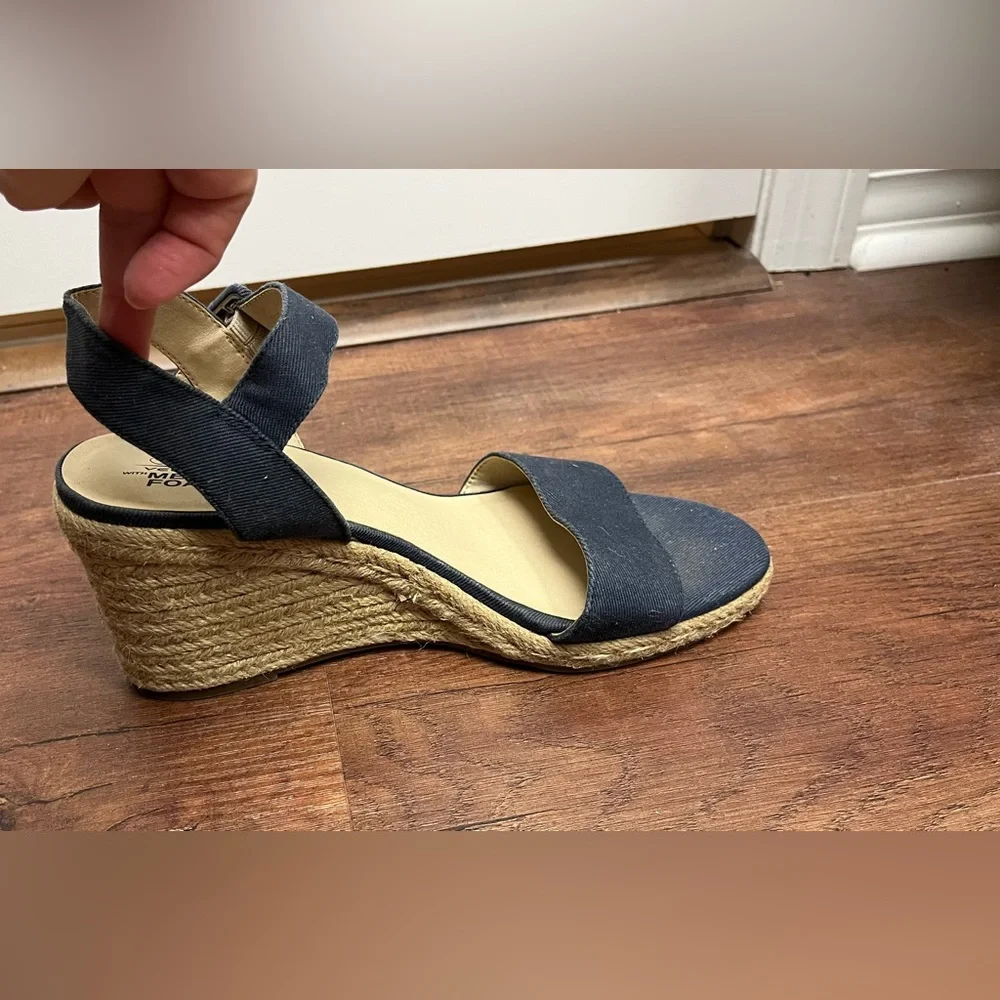 Life Stride Velocity Memory Foam Size 10 Espadrille Wedge Sandals